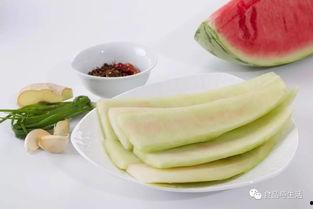 半截西瓜怎么挑瓜吃视频,半截西瓜挑选与食用技巧揭秘